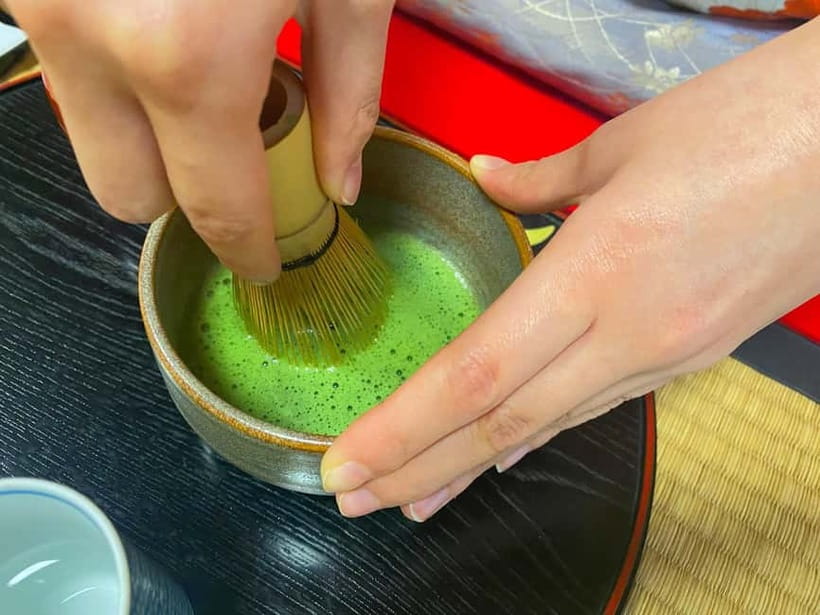 Kyoto: Tea Ceremony in a Traditional Tea House in Kiyomizu - The 45-Minute Flow: From Welcome to Your First Whisk