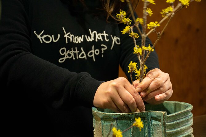 Kyoto Tea ceremony with Japanese Flower Arrangement Ikebana - Where You Meet: A 100-Year Kyoto Townhouse Near the Temples