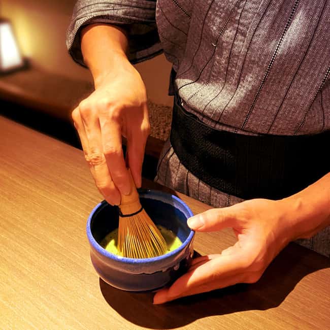 Kyoto: Wazuma Magic Show & Tea Ceremony - Wazuma Magic in Kyoto’s Gion: what makes this one hour different