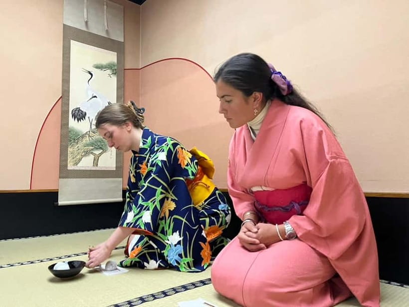 Learn Zen in a class of making Matcha tea near Osaka Castle - Price and value: why $40 can be a fair deal for this kind of class