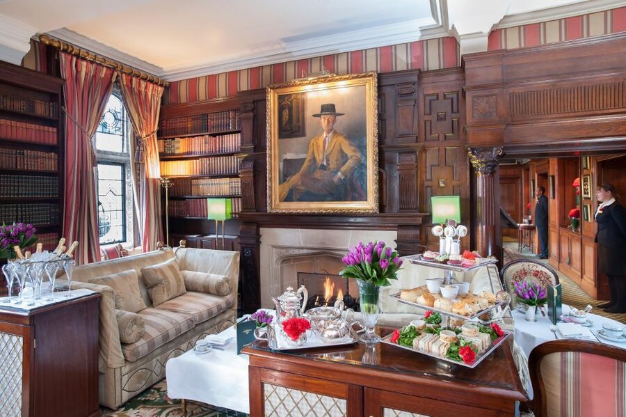 London: Afternoon Tea at The Milestone with Champagne Option - Etiquette, tea-room rules, and how to avoid friction