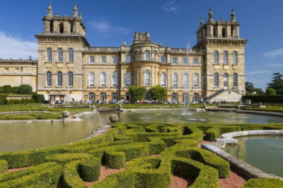 London: Cream Tea at Blenheim Palace & the Cotswolds Tour - Bampton and the Downtown Abbey behind-the-scenes stop