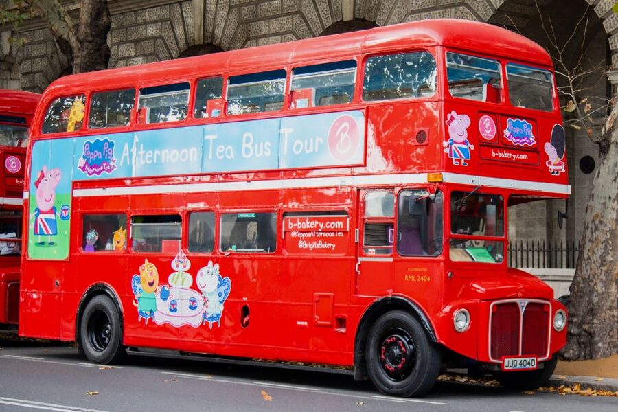 London: Peppa Pig Bus Tour with Entertainment - Peppa Pig on a Double-Decker: the feel of the tour