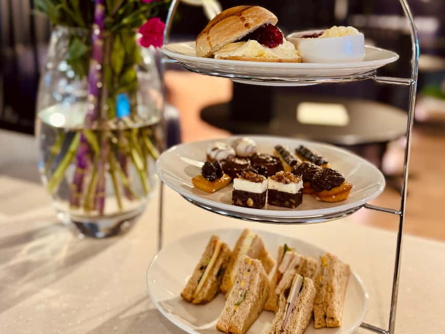 London: Riverside Afternoon Tea with Champagne or Gin - Drinks: champagne or gin, and how that changes the vibe