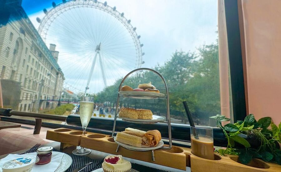 London: Taylor Swift-Inspired Afternoon Tea Bus Tour - Dressing by era: turning a bus ride into a mini costume party