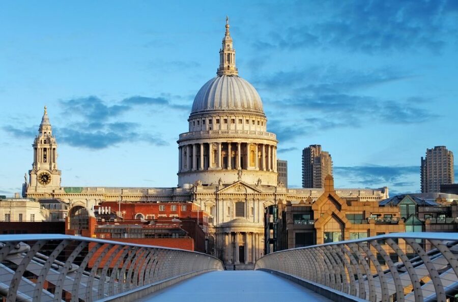 London: Tower, Cruise, & Harrods Tea Full-Day Experience - Tower of London: Crown Jewels Viewing and White Tower Time