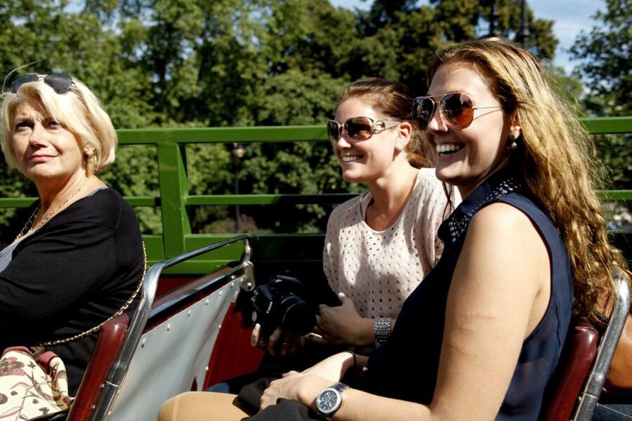 London Vintage Bus Tour and Cream Tea at Harrods - What makes this tour worth your time