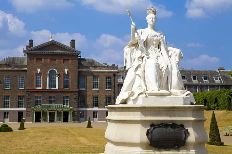 London: VIP Kensington Palace Gardens Tour & Royal High Tea - Afternoon tea at the 18th-century Orangery: what you’ll actually enjoy