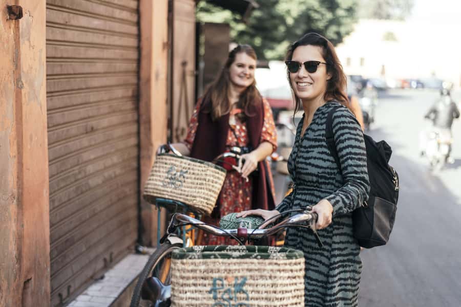 Marrakech: Cultural Bicycle Tour with Pastry and Tea - Zawiya of Sidi Bel Abbas: a short stop that sets the tone
