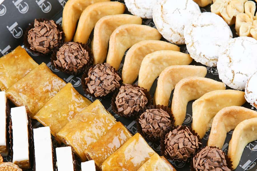Marrakech: Moroccan Pastries and Tea Class with a Local - Should you book this Moroccan pastry and tea class?