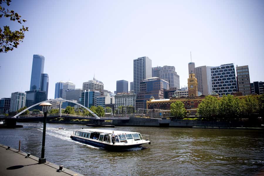 Melbourne City Cruise with Tea, Coffee, and Commentary - Southgate Berth 2: Getting on the boat without drama