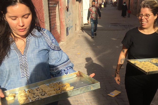Moroccan Hands on traditional pastries & Tea class in Marrakech - Pastries in Your Hands: Corne de Gazelle, Ghriba, and More