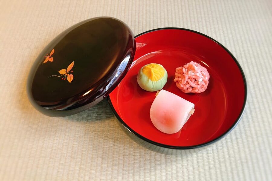 Osaka: Private Tea Ceremony Experience - Choosing Photos and Going at Your Own Speed
