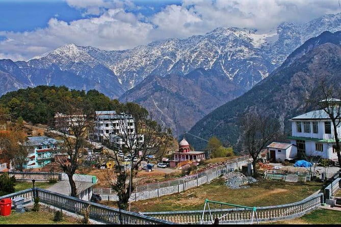 Palampur and Bir Tour, Tea Gardens, Adventures and Paragliding - Bir and Baijnath: set the stage for paragliding