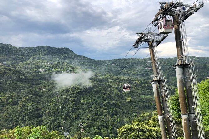 Pinglin Tea Culture & Maokong Day Tour from Taipei - Thousand Island Lake in Shiding: big views after the drive