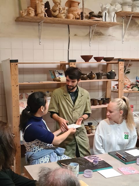 Porto: Tile Painting Workshop with Tea and Port Wine - Choosing your motifs: how stencils and coaching help you actually finish