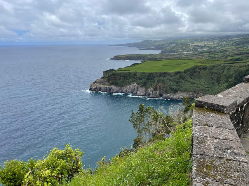 Privat van tour Furnas valley, Gorreana tea – islands gems - Terra Nostra Park and the thermal-water reset