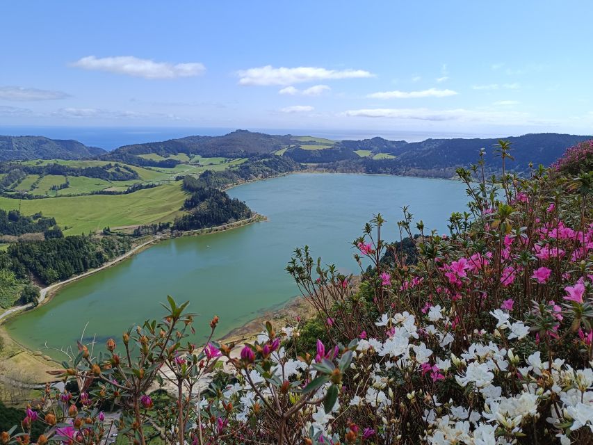 Privat van tour Furnas valley, Gorreana tea – islands gems - Two chapels and a calm breather between viewpoints