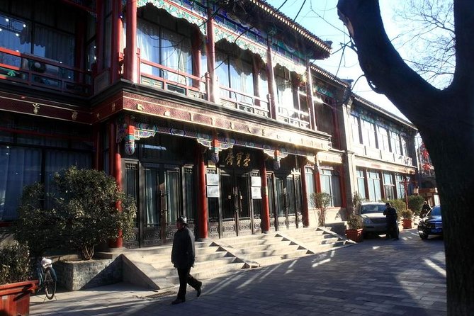Private Beijing Markets Tour with Tea Tasting at Hongqiao Pearl Market - How the Private Guide Changes Everything (Lily, Lucy, Lisa)