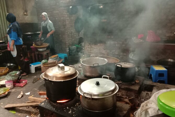 Private Half-Day Tea Village Discovery with lunch in Yogyakarta - Tea leaf harvesting: your first real taste of the process