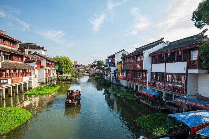 Private Qibao Ancient Town Walking Tour with Tea Tasting and Calligraphy Experience - Getting There From Downtown Shanghai: Pickup and Transfer Choices