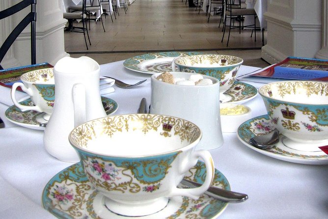 Private Tour: Royal High Tea At Kensington Palace Gardens - Royal High Tea in Kensington Gardens: why it feels special
