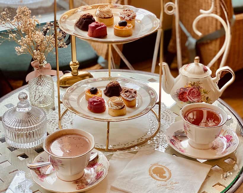 Rouen: French-style tea time at Dame Cakes - Dame Cakes in Ferdinand Marrou’s Former Ironworks