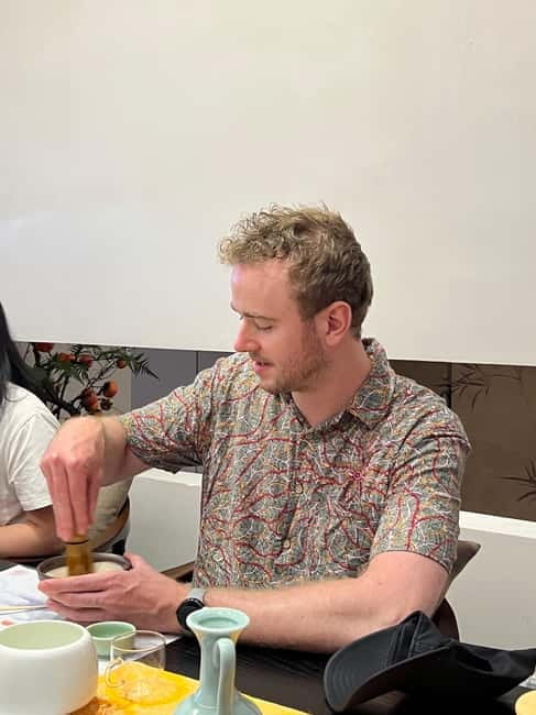 Shanghai: Song Dynasty Tea Ceremony Experience - A calm teahouse vibe with real conversation