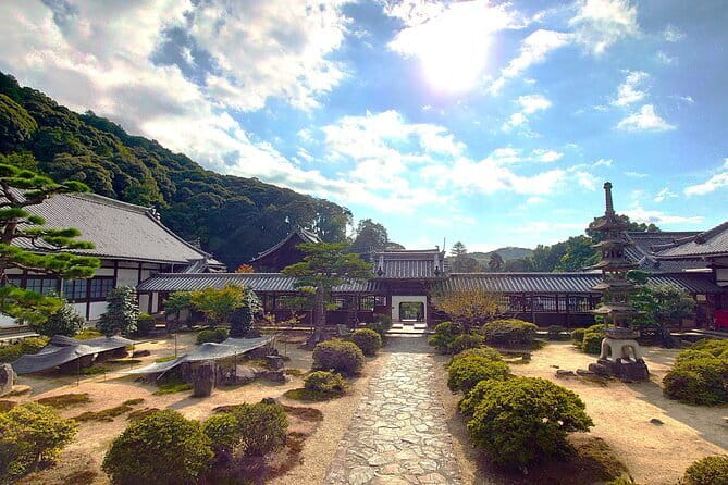 Slow Cycling Tour at Uji's Matcha Green Tea Fields and Heritage - Stop 1: Chazuna at the Tea and Uji Community Center