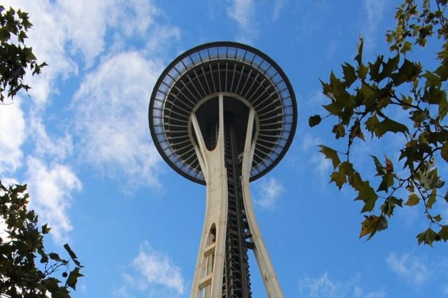 Small Group Seattle Day Tour with Major Attractions,Tea&Deli - Key highlights at a glance