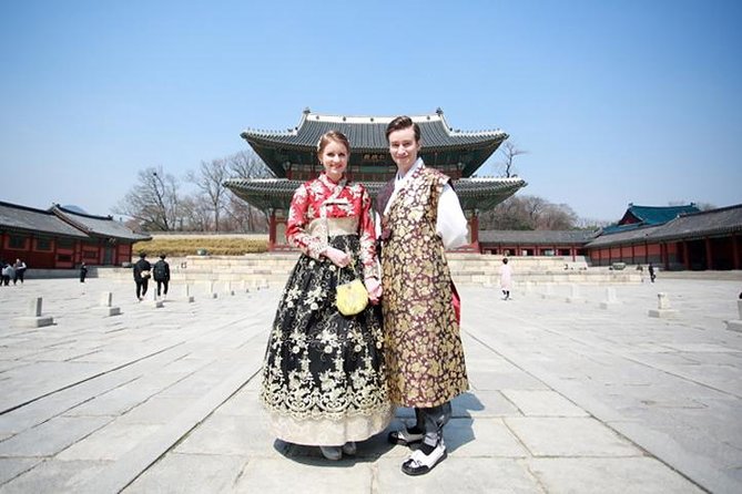 Small Group Seoul Highlight Tour opt. Hanbok & Tea Ceremony - Tea Ceremony in Insadong: Slow Culture Between Big Sights