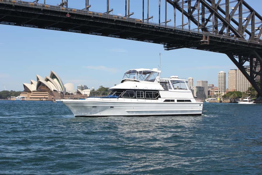 Sydney Harbour: 2-Hour Morning Yacht Cruise with Morning Tea - The smartest way to see Sydney in two hours