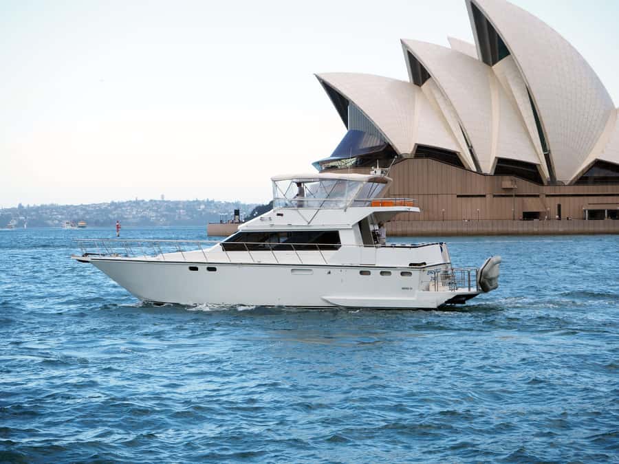 Sydney Harbour: 2-Hour Morning Yacht Cruise with Morning Tea - Circular Quay start point: where to meet and how not to wander