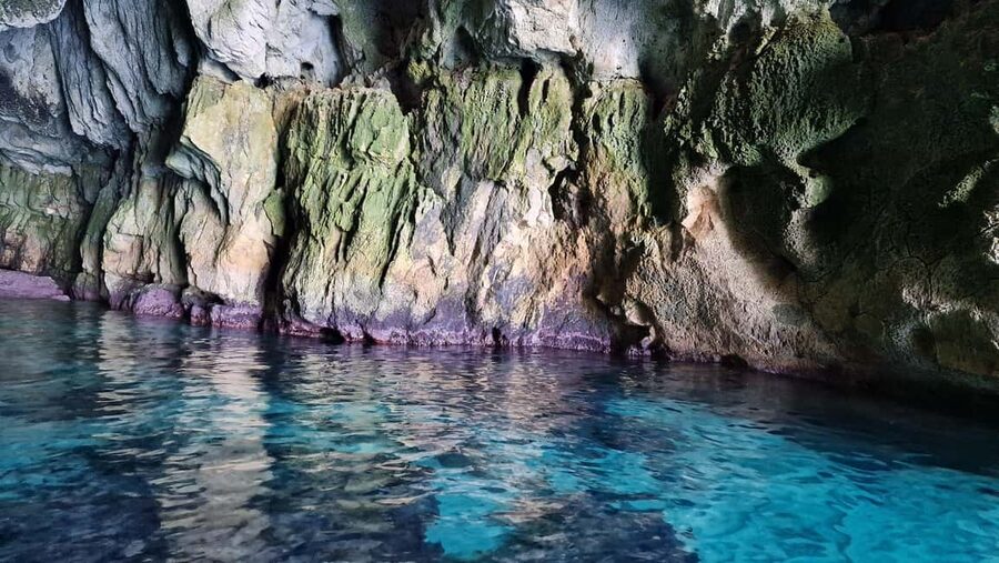 Syracuse:Ortigia, Sea Caves Winter Boat Tour + Tea & Blanket - Tea, Herbal Infusions, and Blankets: The Warmth That Changes Everything