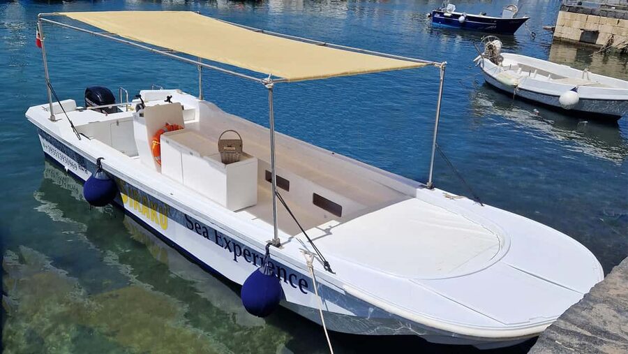 Syracuse:Ortigia, Sea Caves Winter Boat Tour + Tea & Blanket - Who This Tour Is For (and Who Should Skip It)