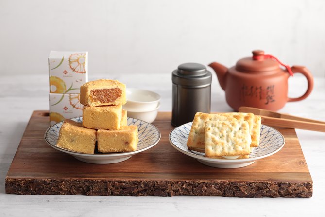 Taiwanese Baking Class with Oolong Tea Tasting in Taipei - Baking Taiwanese Pineapple Cakes and Mung Bean Pastries