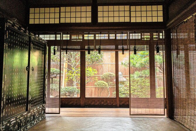 Tea ceremony and kimono experience at Kyoto, Tondaya - Group vs private: when the room feels small