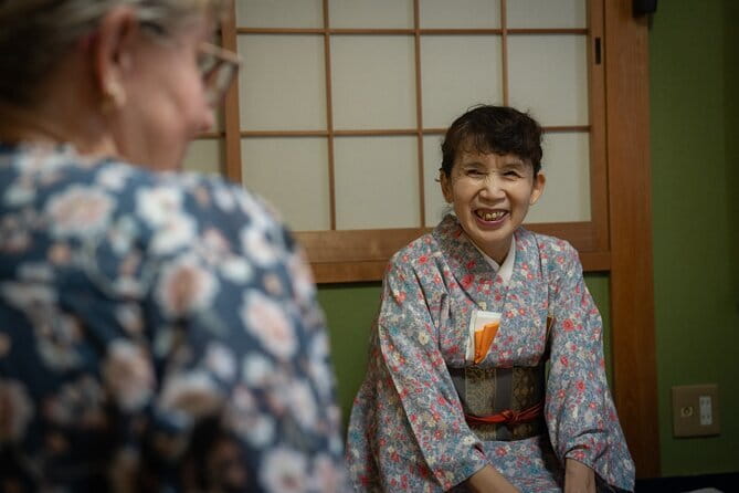 Tea Ceremony Experience in Kyoto - Whisking Matcha: Tools, Timing, and Mindful Movements