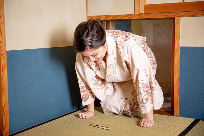 Tea ceremony experience with simple kimono in Okinawa - Making your own matcha: the moment it clicks