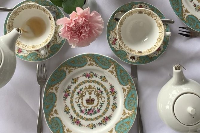 The Kensington Palace Gardens Royal High Tea - The history talk: how you’ll connect 1,000-year Hyde Park to real spots