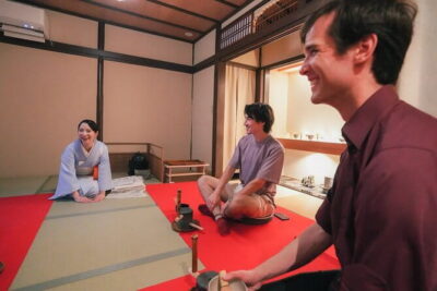 The Way of Tea: Kyoto Crafts, Hidden Temples & Wabi-Sabi Walk - Starting point in Gion Shijo: find the orange sign fast