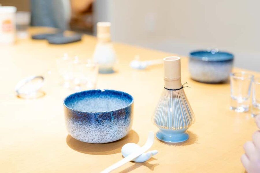 Tokyo: Matcha Tea Ceremony Experience in Shibuya - Tasting and comparing teas with traditional sweets