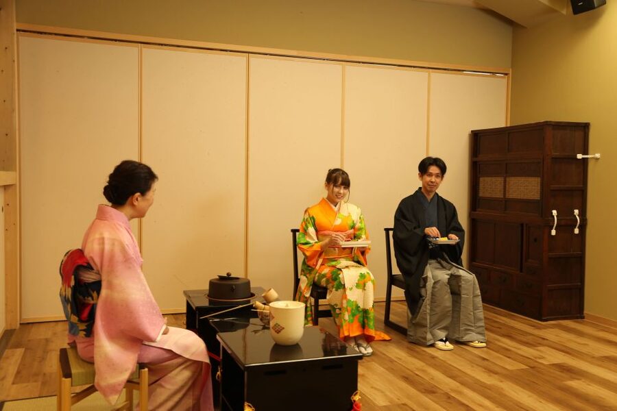 Tokyo: Practicing Zen with a Japanese Tea Ceremony - Zen Buddhism Through Art and Architecture, Not Just a Concept