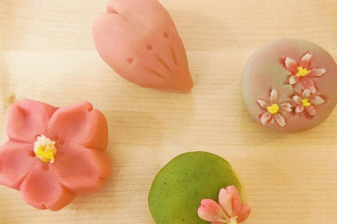 Tokyo: Tea Ceremony & Japanese Sweets Making - Where the experience starts in Hakusan (Bunkyo City)