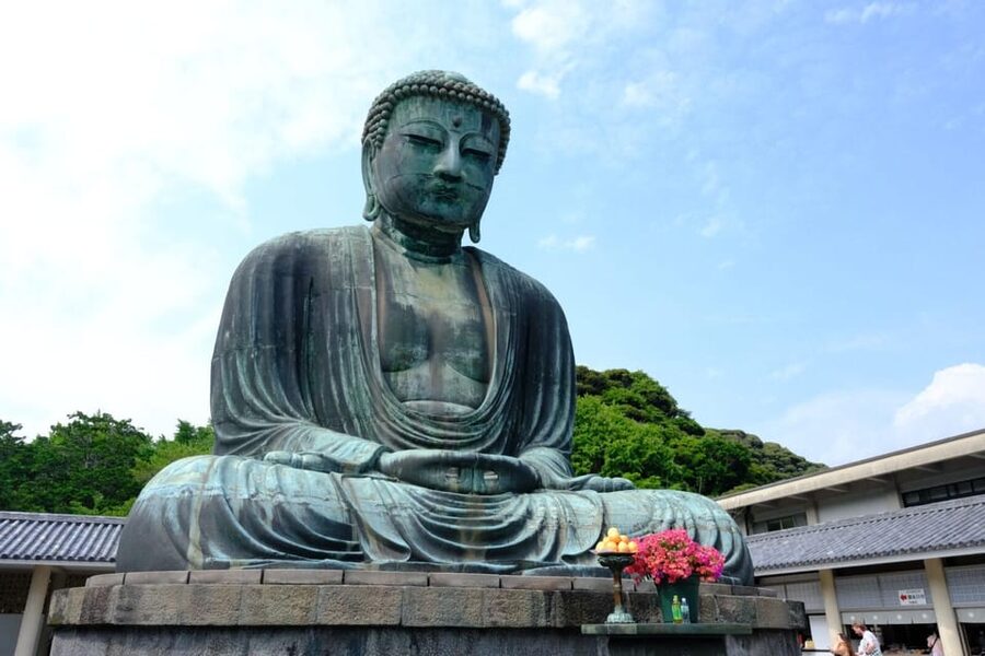 Trip to Kamakura & Enoshima: Shrines, Seaside, Temples &Tea - Enoshima by Enoden: the retro train ride that makes the coast feel close