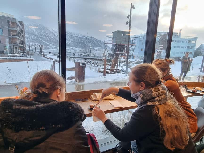 Tromsø Sweet Temptations tour: afternoon tea & chocolates - Handmade chocolate and sweet samples that keep the route moving