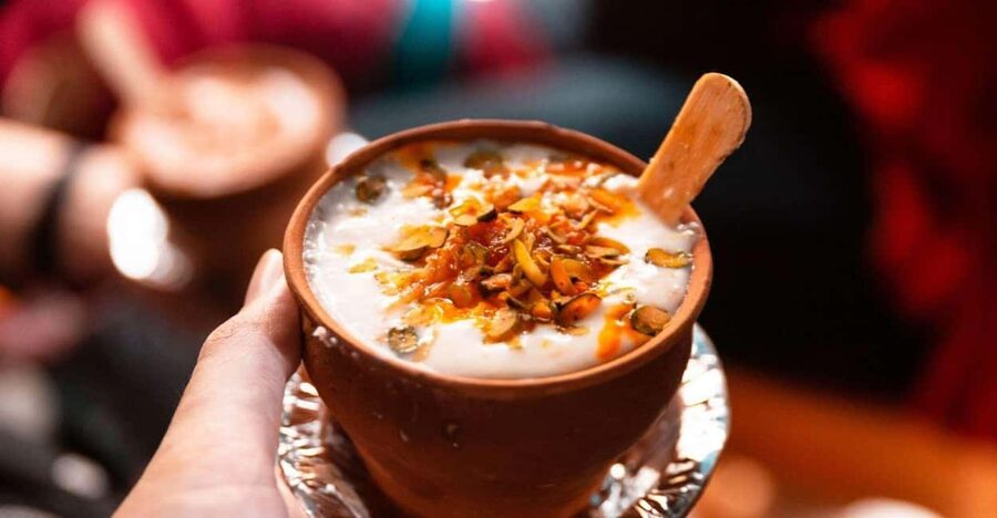 Varanasi: Boat Ride, Masala Tea & Jalebi Kachori Breakfast - Local Arts and Crafts: One Stop, Practical Buying Moves