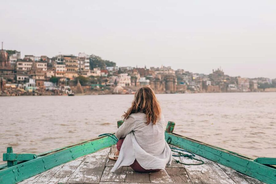 Varanasi: Boat Ride, Masala Tea & Jalebi Kachori Breakfast - Getting Around: Tuk-Tuk vs. Car, and Why It Affects the Day