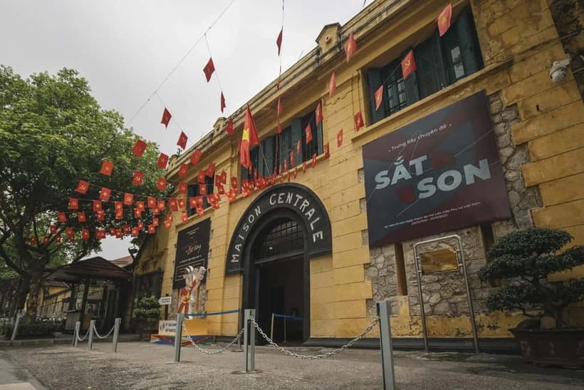 Vietnam Tea Tasting - Giang Egg Coffee & Train Street Visit - From Ho Chi Minh Viewpoints to Train Street: How to Enjoy the Moment Without Stress