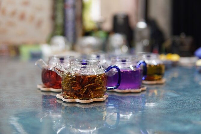 World Teas and Turkish Tea Brewing & Tasting Workshop in Istanbul - Tasting, Snacks, and a Calm Atelier Vibe